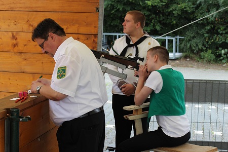 Schülerprinzessin Sabrina I. beim 74. Schützenfest in unserem Heimatort vom 9. August 2016