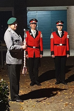 Großer Zapfenstreich zu Ehren von Raimund Helmes und Roland Helmes anlässlich ihrer Ernennung zum Ehrenvorstand unseres Spielmannszuges sowie offizielle Amtsübergabe an unseren Tambourmajor Alexander Helmes und unsere stellvertretende Tambourmajorin Virginia Steffens am 19. Oktober 2022