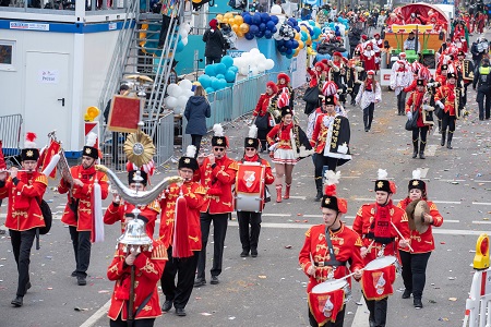 Rosenmontagszug des Festkomitees Kölner Karneval von 1823 e.V. am 20. Februar 2023