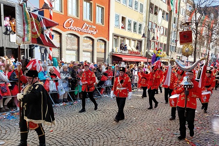 Rosenmontagszug des Festkomitees Kölner Karneval von 1823 e.V. am 20. Februar 2023