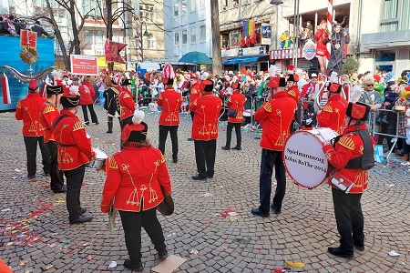 Rosenmontagszug des Festkomitees Kölner Karneval von 1823 e.V. am 20. Februar 2023