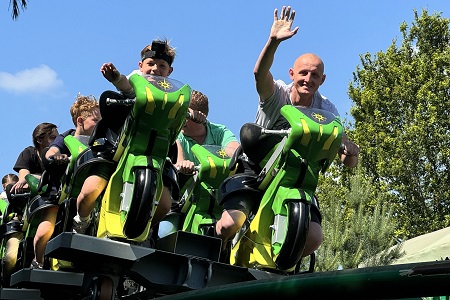 Jugendfahrt in den niederländischen Freizeitpark Toverland am 8. Juni 2024