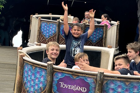 Jugendfahrt in den niederländischen Freizeitpark Toverland am 8. Juni 2024