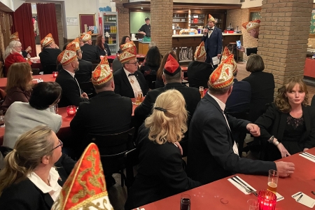 Die Session stilvoll beerdigt in Köln-Altstadt Süd am 28. Februar 2026